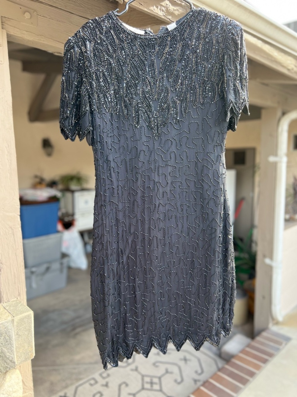 ❤️ vintage Laurence Kazar Beaded Short Sleeve Mini Dress in Charcoal Gray